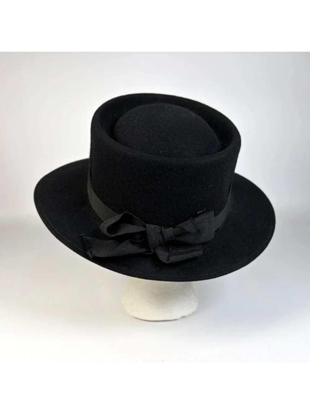 Vintage Berkshires Mohn Brothers Wide Brim Ladies Hat Black Wool Made in USA
